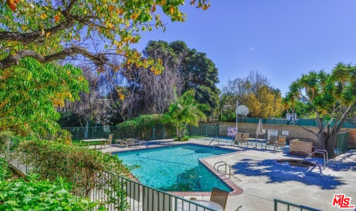Property photo 34