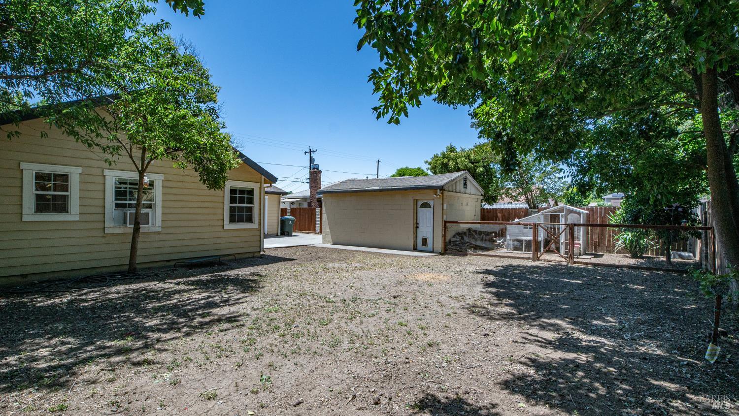 Property photo 40