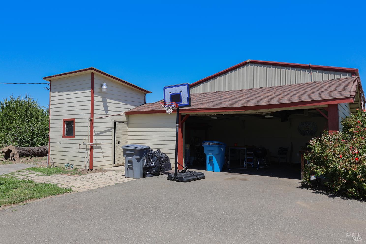 Property photo 48