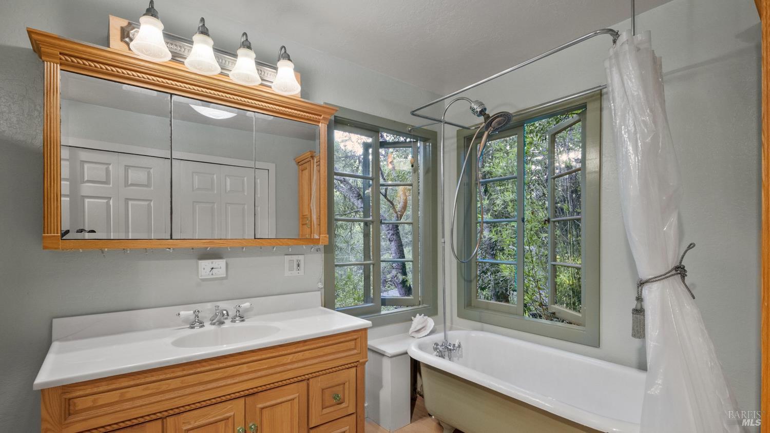 Property photo 32
