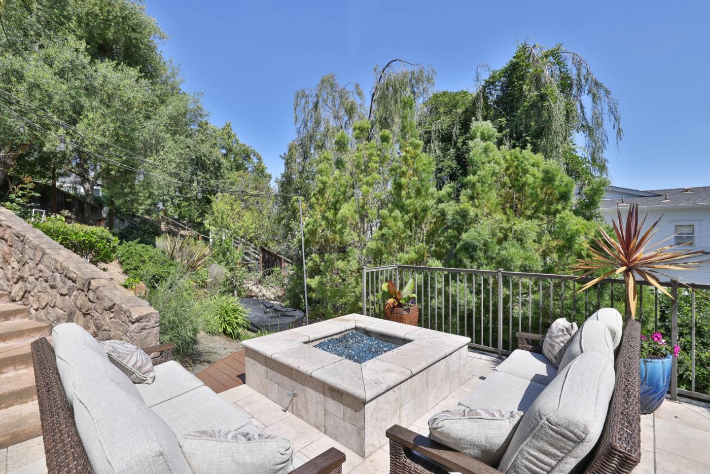 Property photo 32
