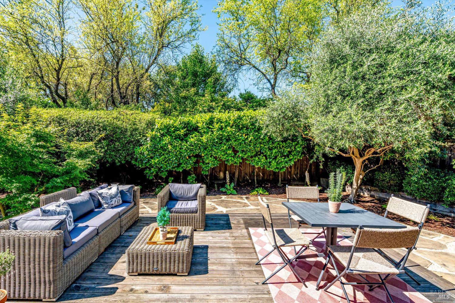 Property photo 32