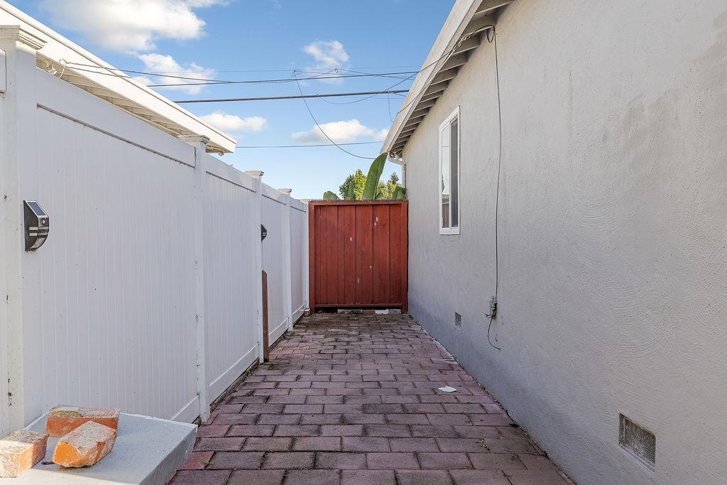 Property photo 30