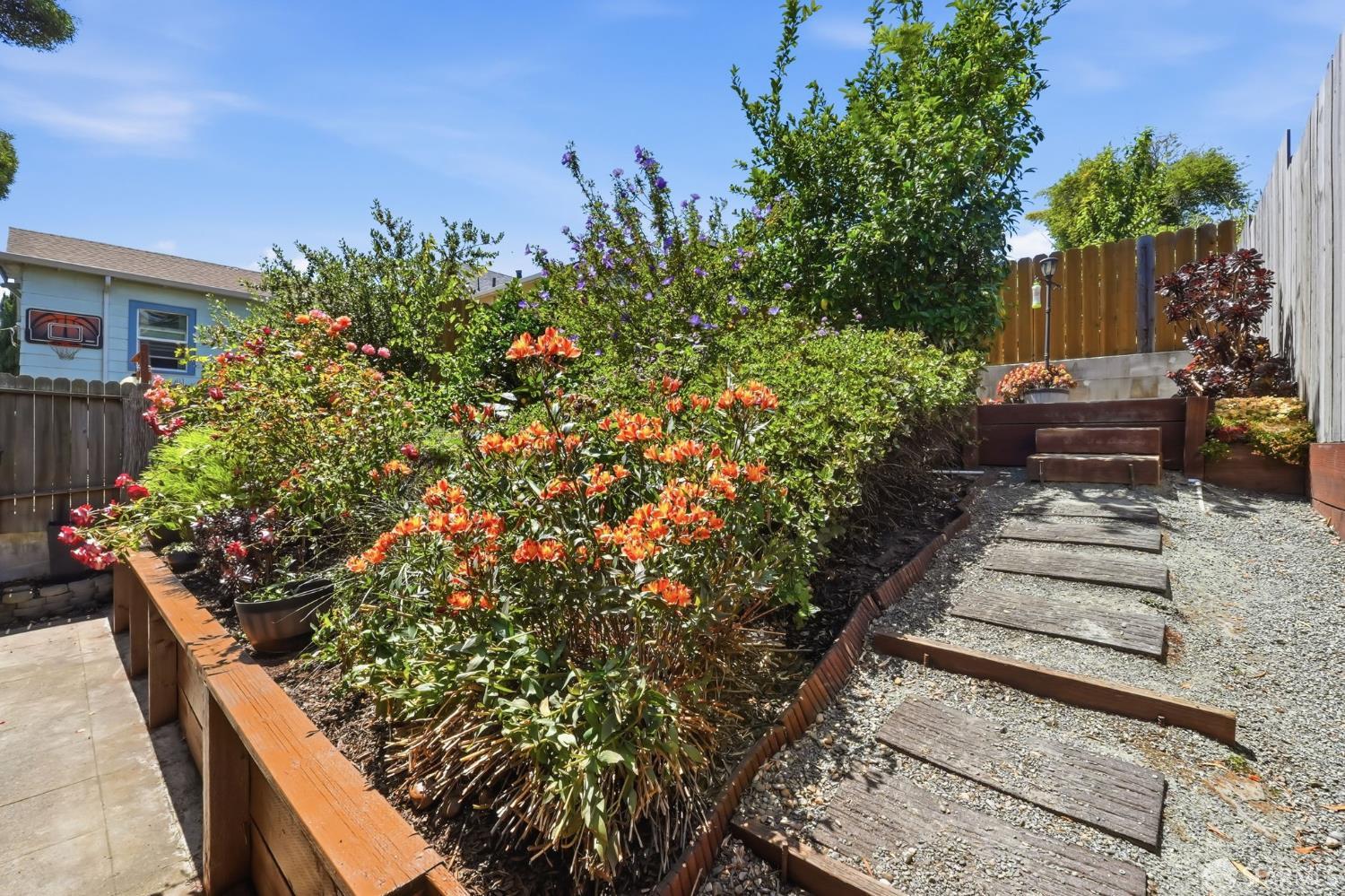 Property photo 33