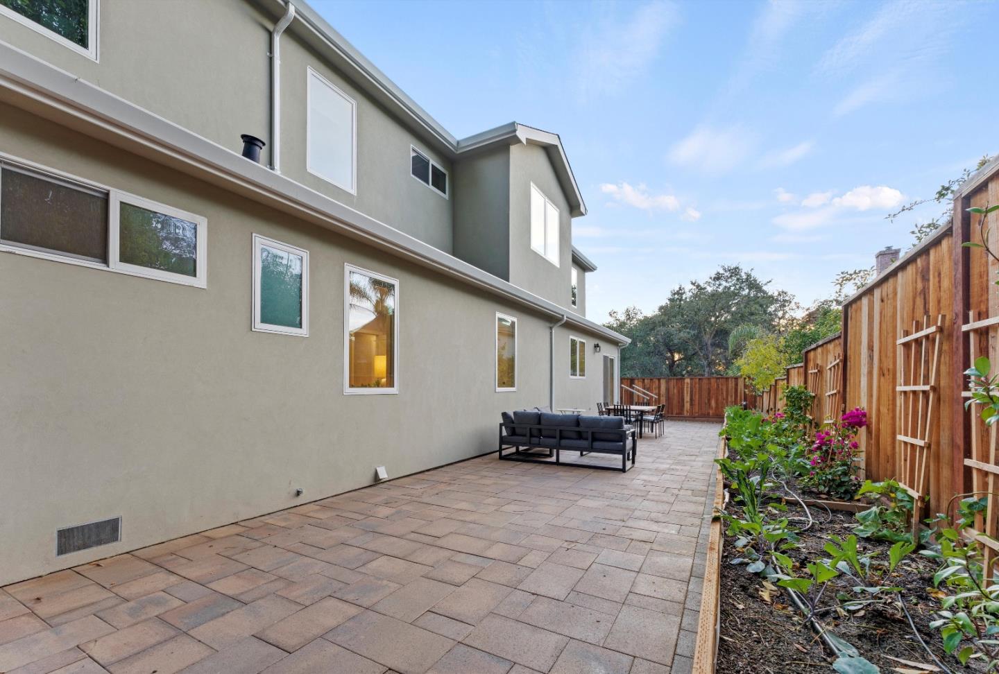 Property photo 44