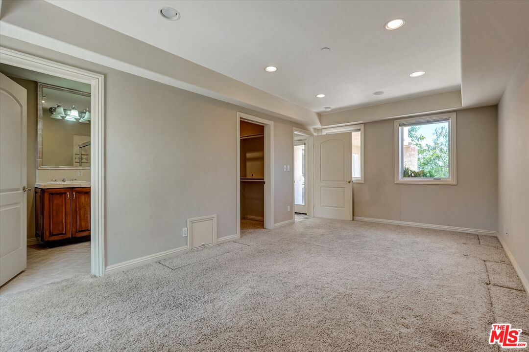 Property photo 50