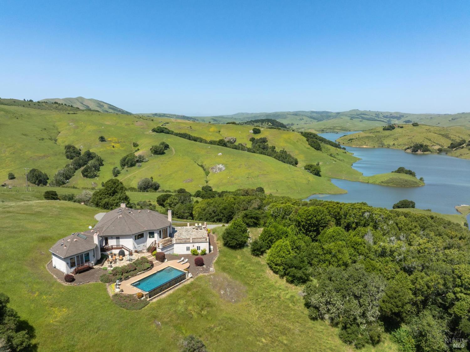 Property photo 31