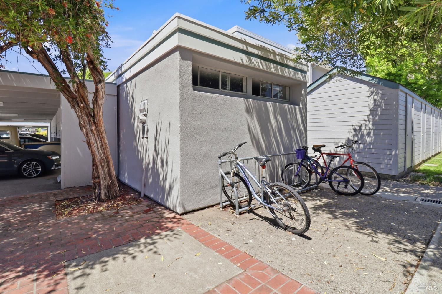 Property photo 32