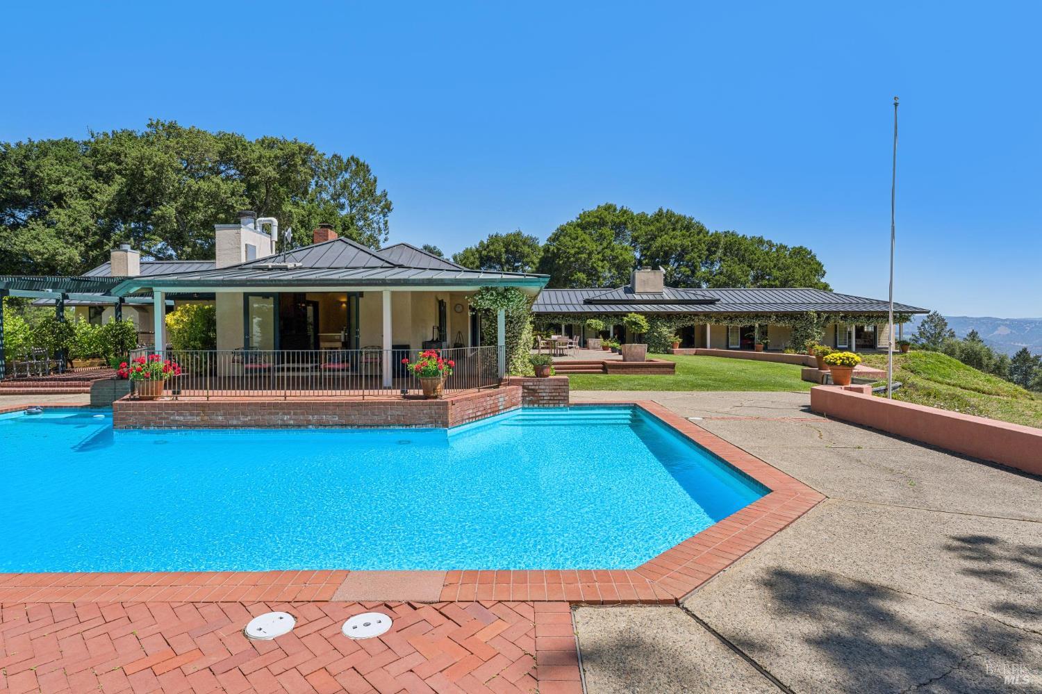 Property photo 33