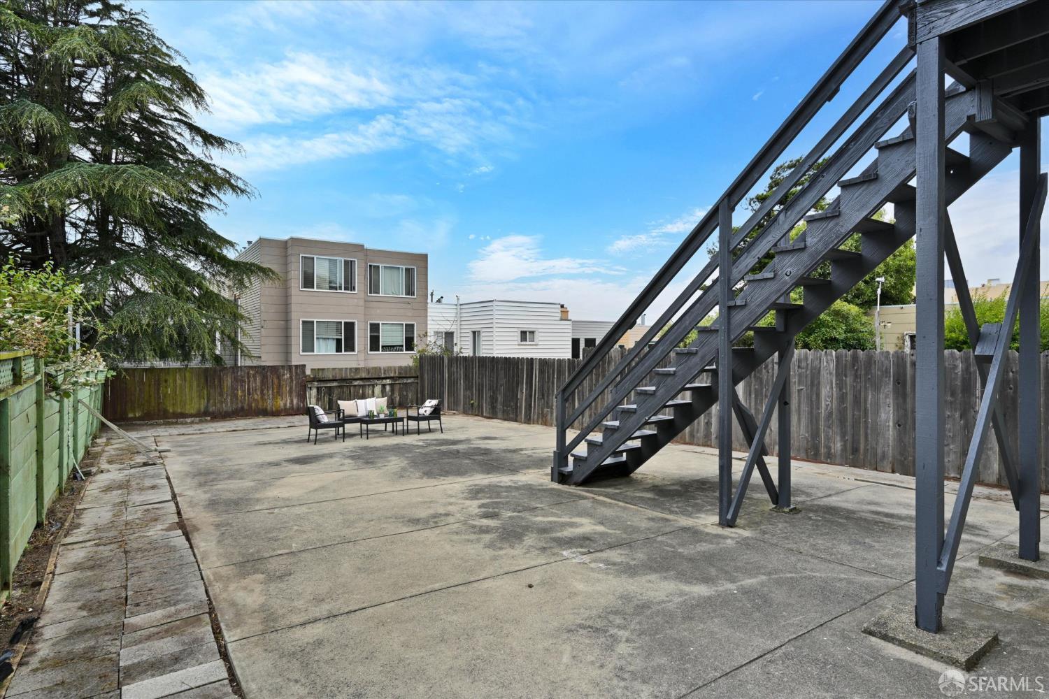 Property photo 43