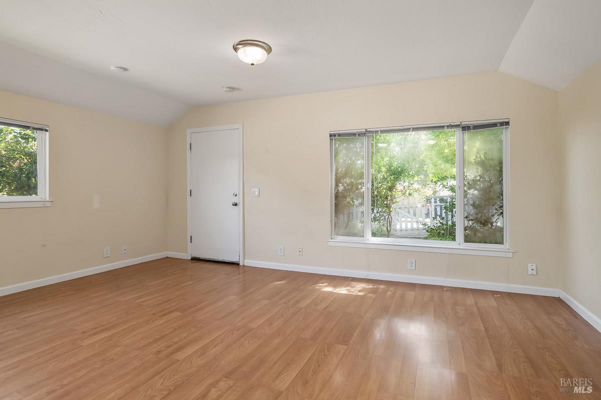 Property photo 38