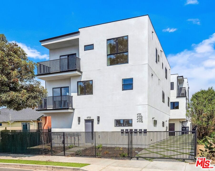 Property photo 35