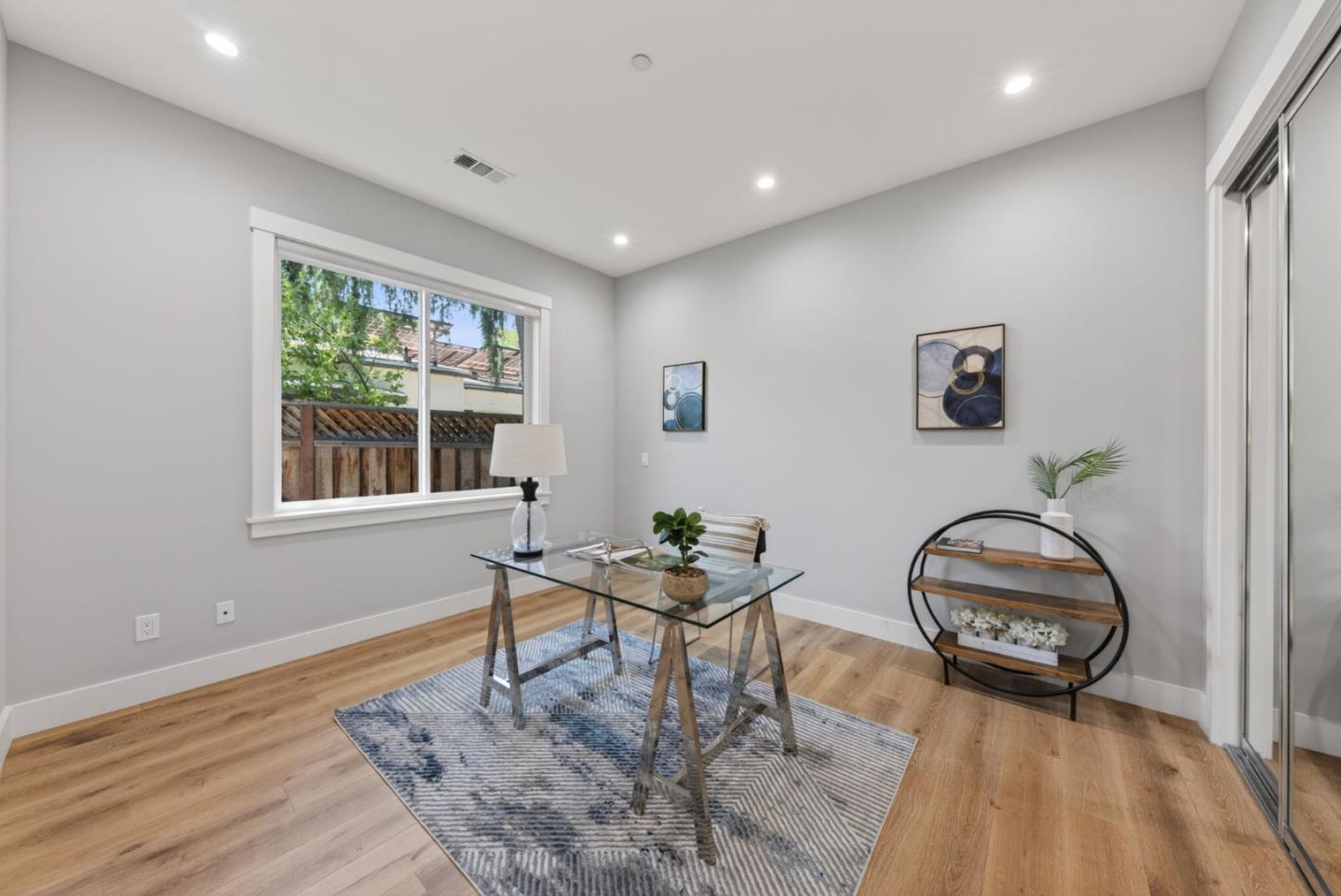 Property photo 44