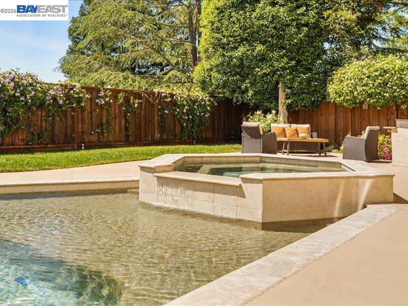 Property photo 44