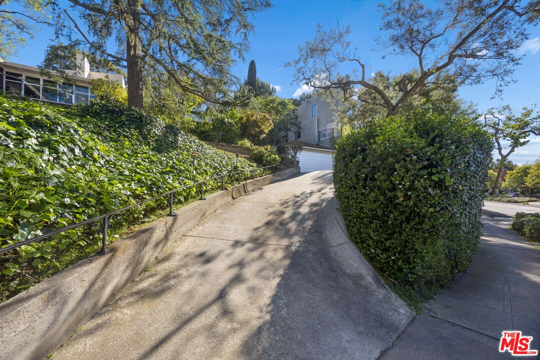 Property photo 24