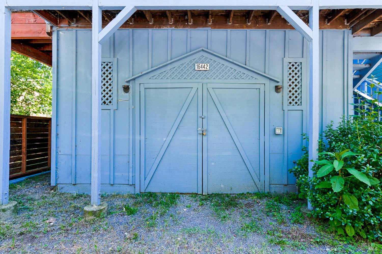 Property photo 33