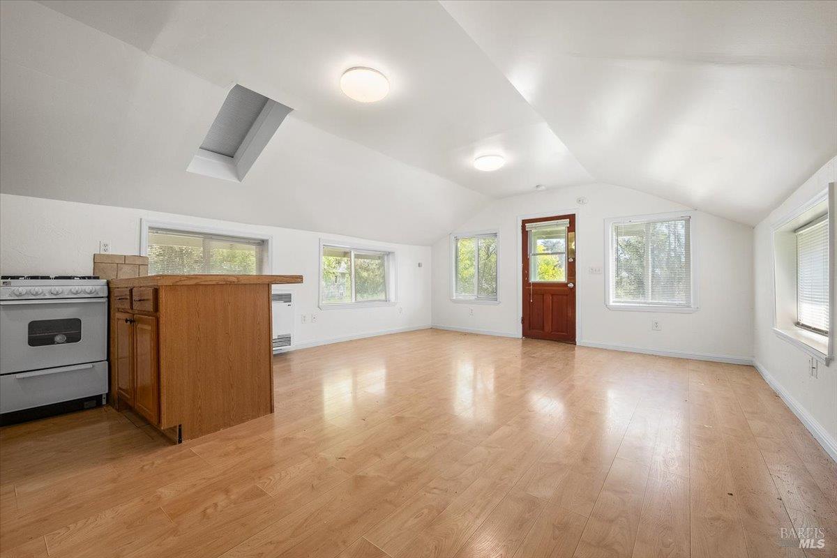 Property photo 44