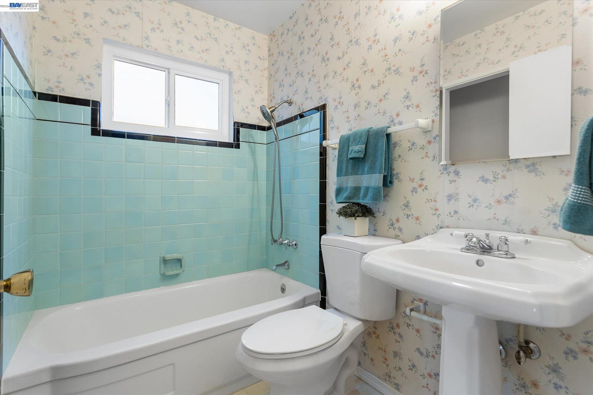 Property photo 28