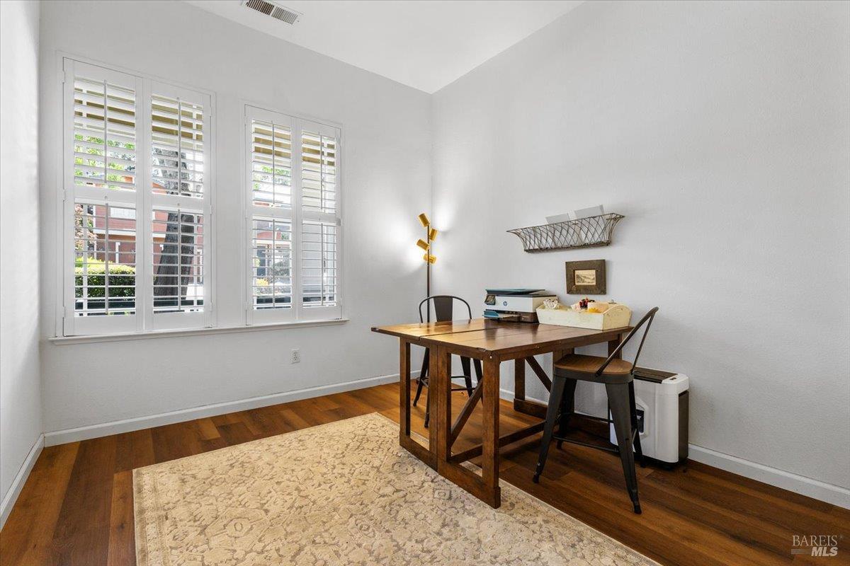 Property photo 37