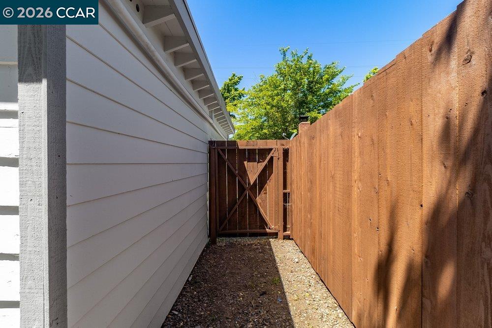 Property photo 32