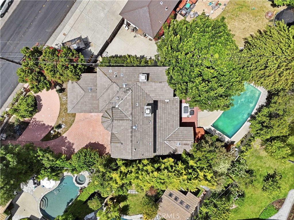 Property photo 36