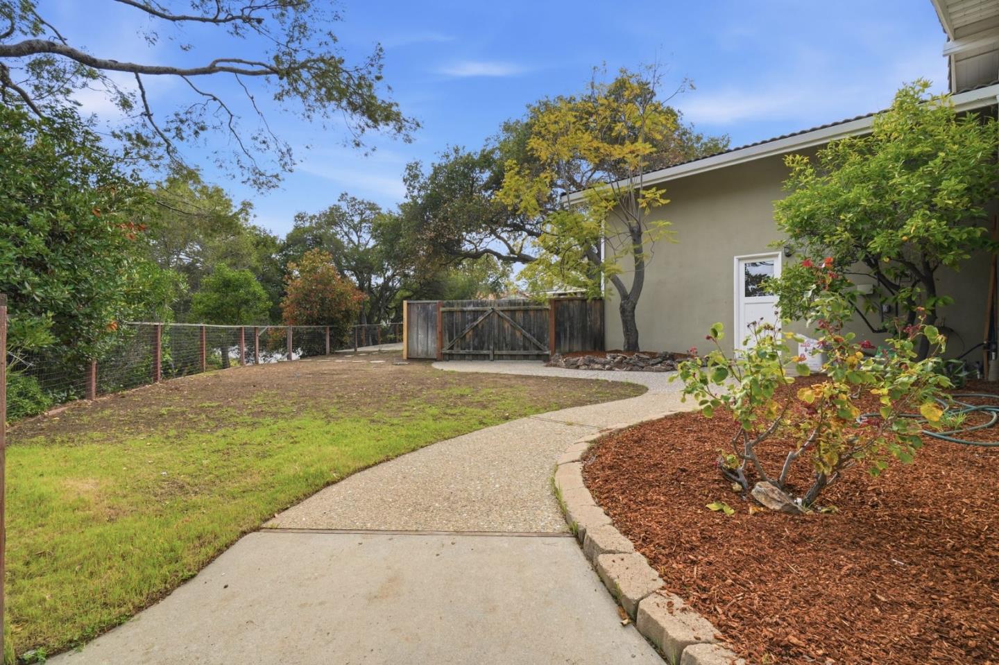 Property photo 40