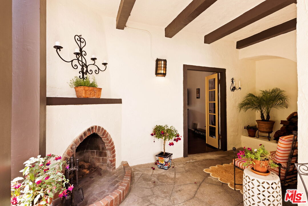 Property photo 28