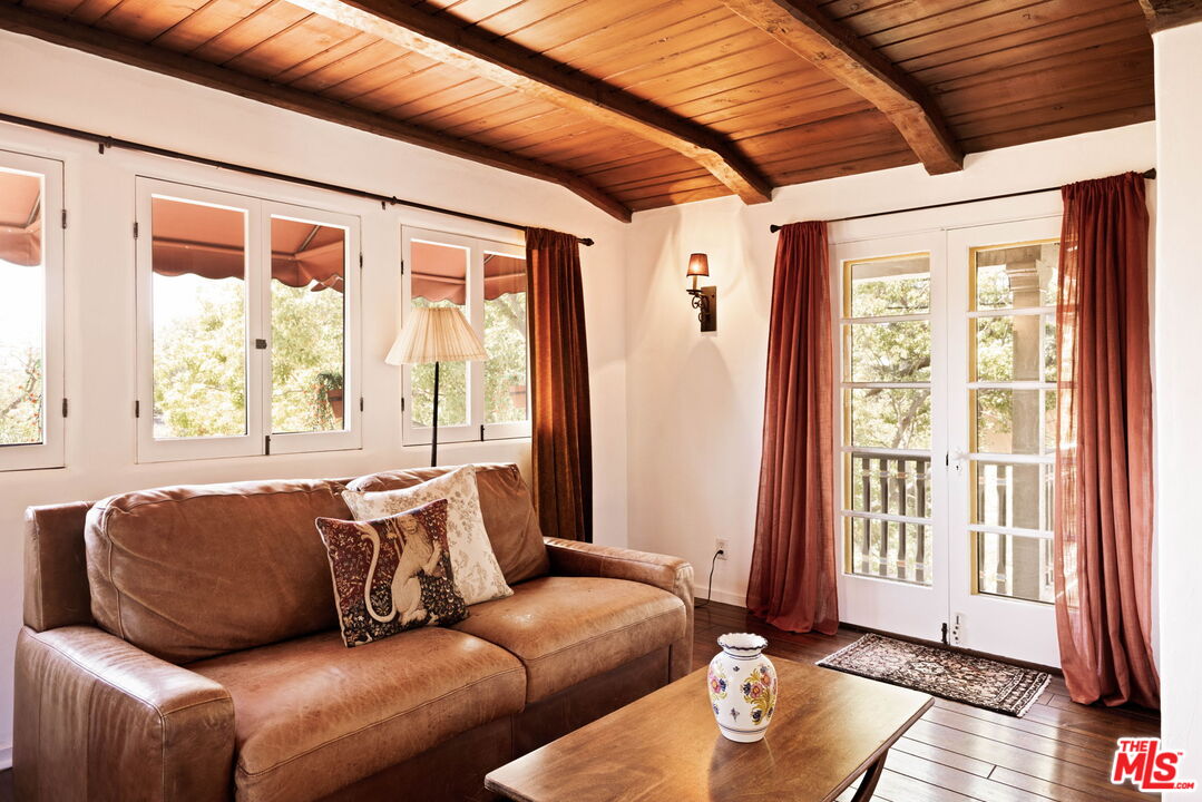 Property photo 35