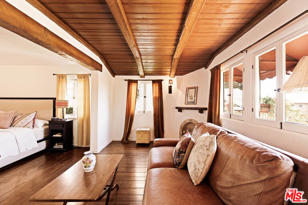 Property photo 36