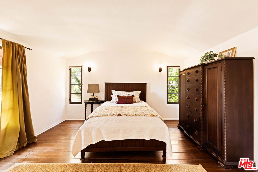 Property photo 44