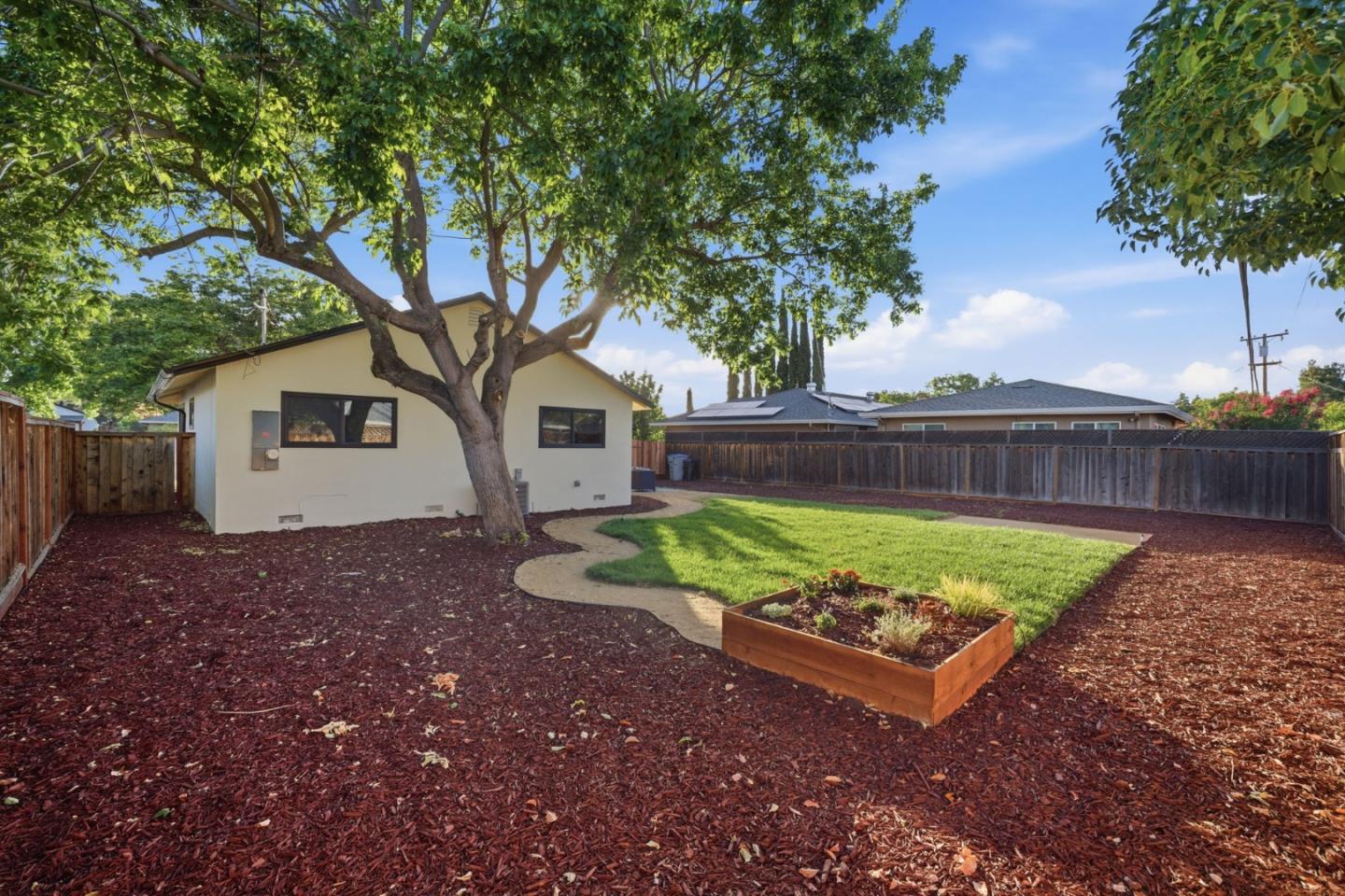 Property photo 28