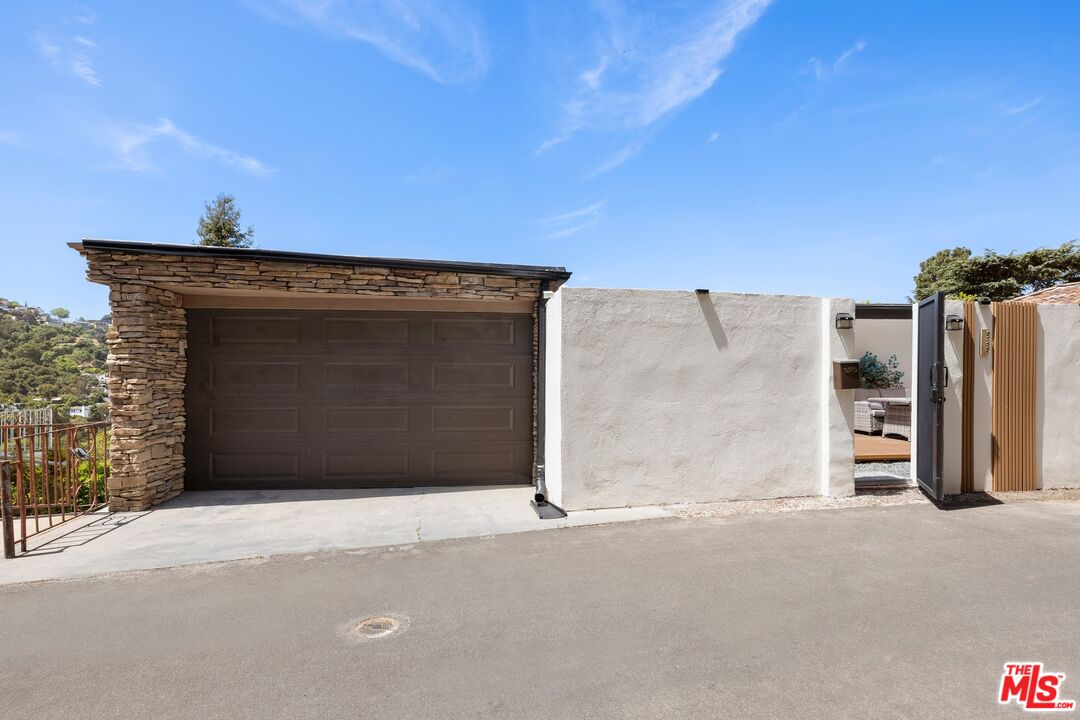 Property photo 31