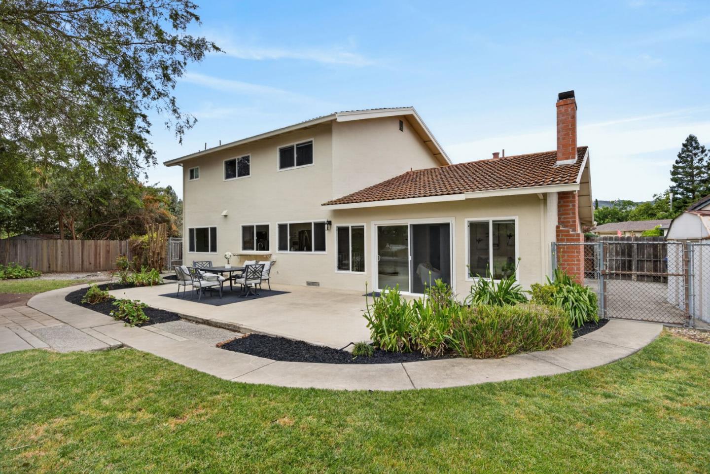 Property photo 44