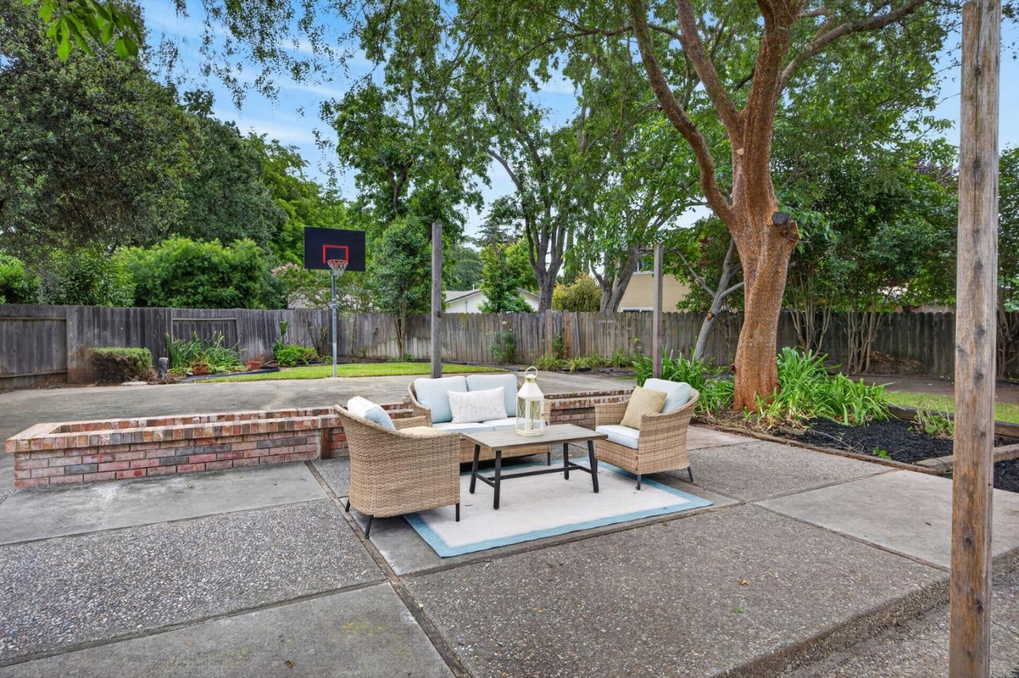 Property photo 47