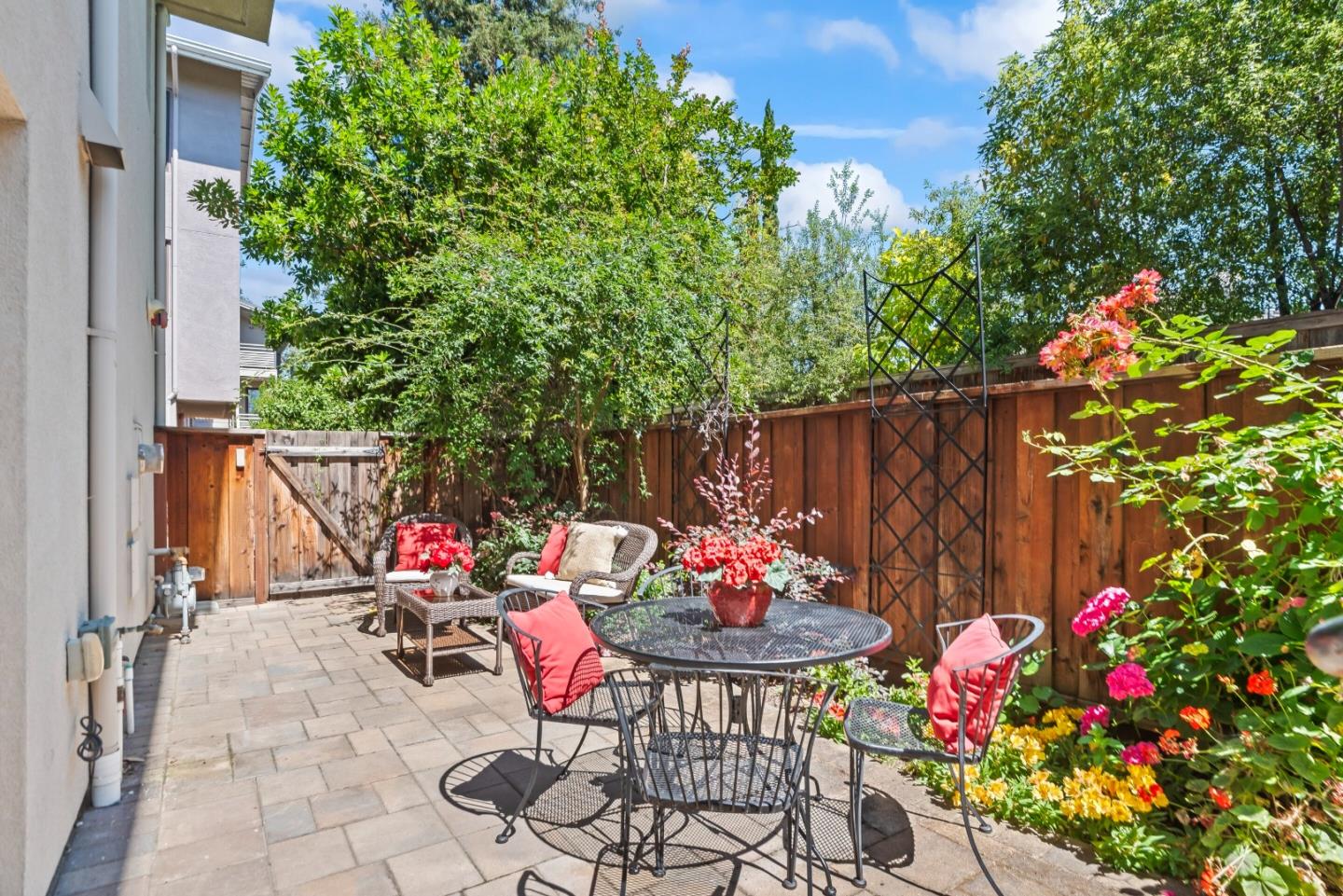 Property photo 35