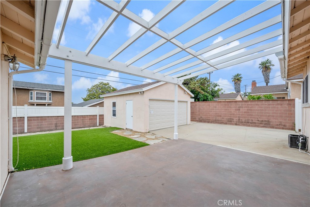 Property photo 36