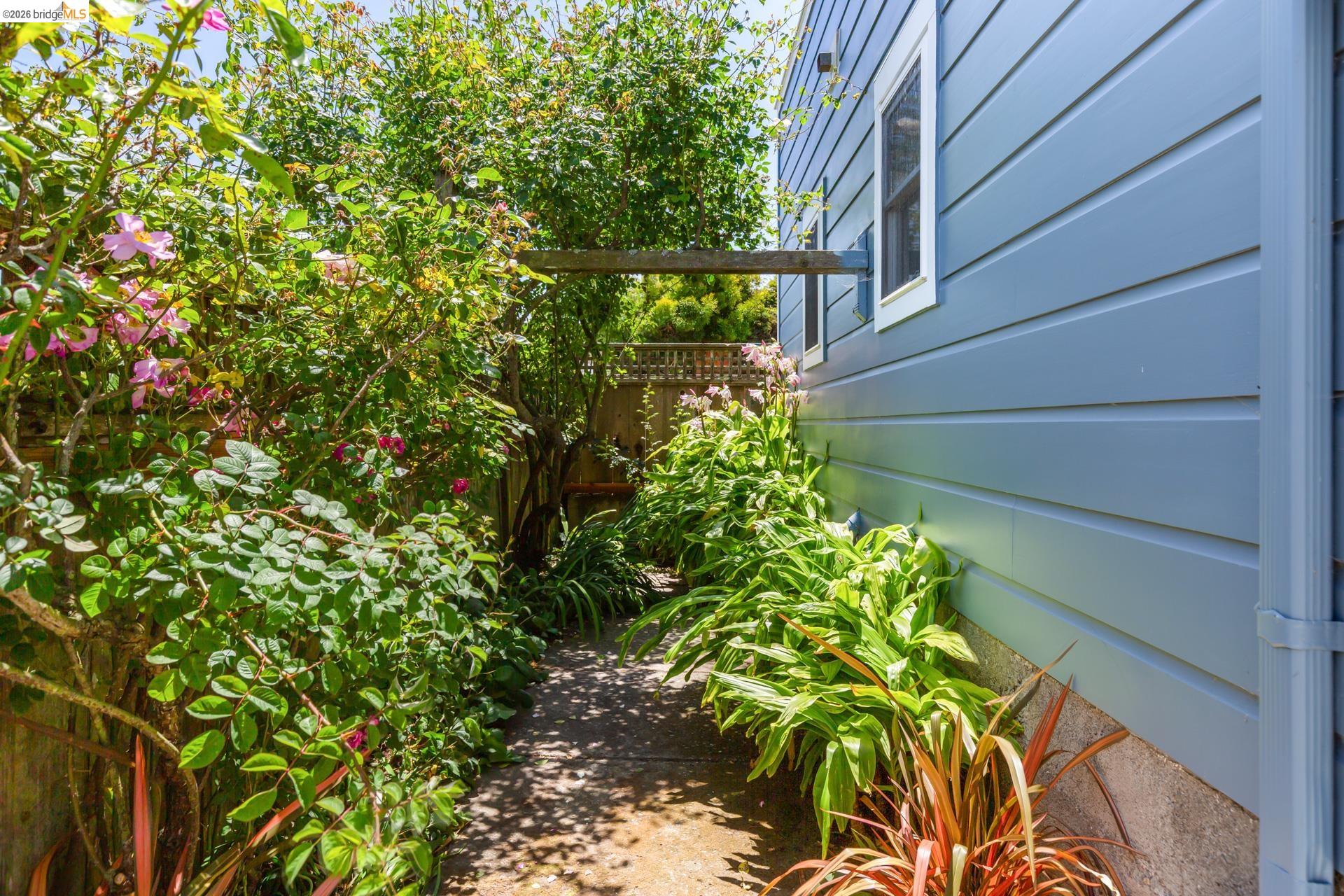 Property photo 36