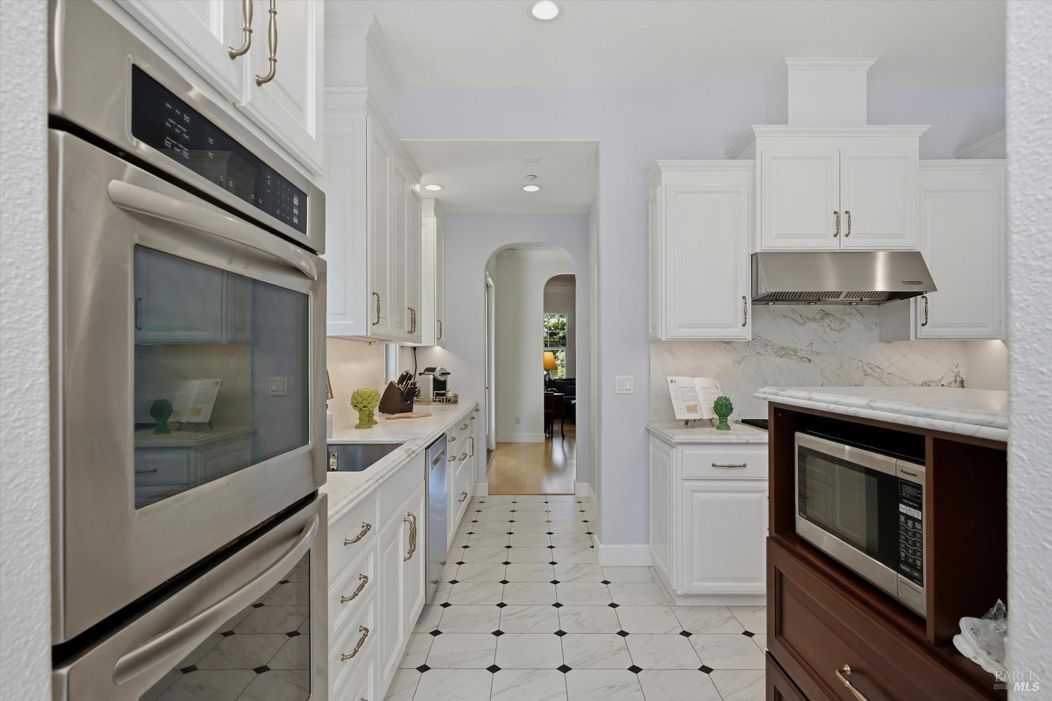 Property photo 28
