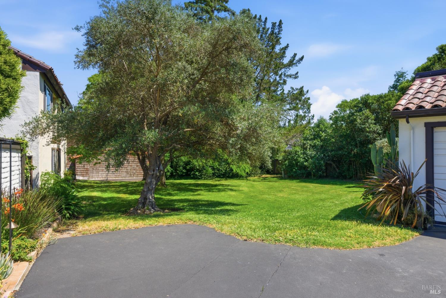 Property photo 31