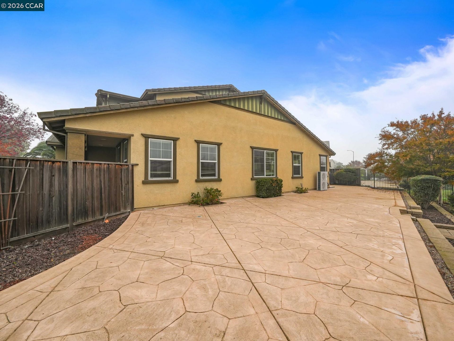 Property photo 38