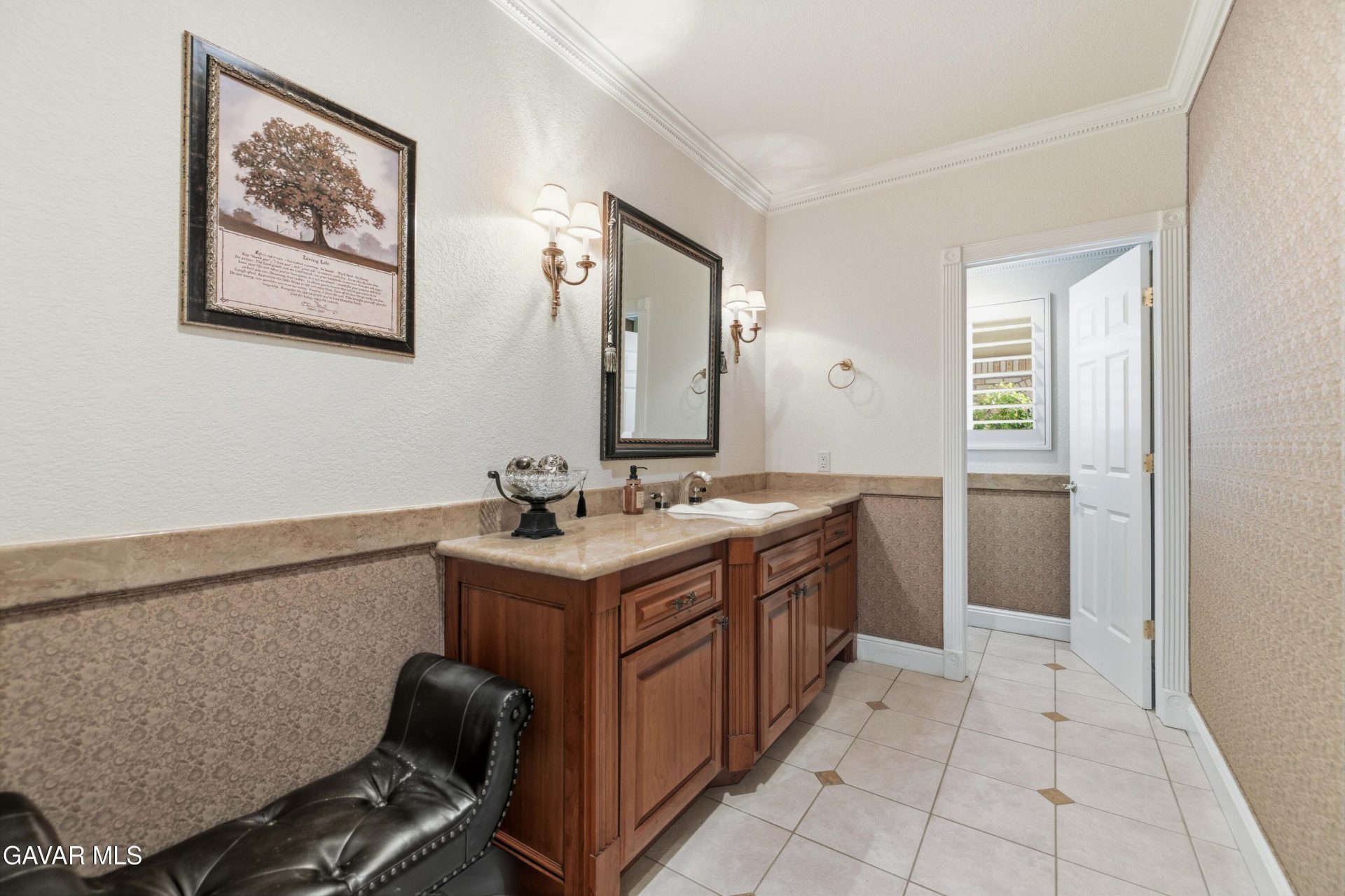 Property photo 44