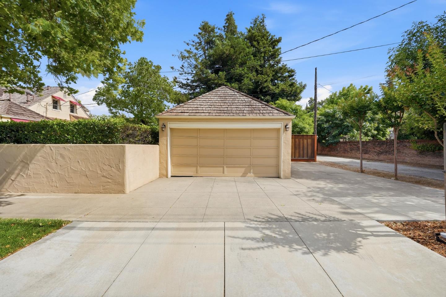 Property photo 40