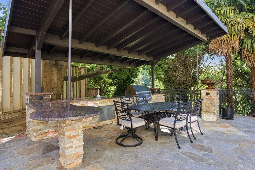 Property photo 44