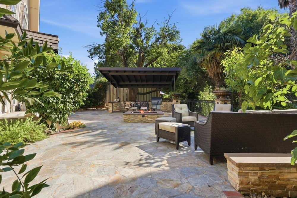 Property photo 46
