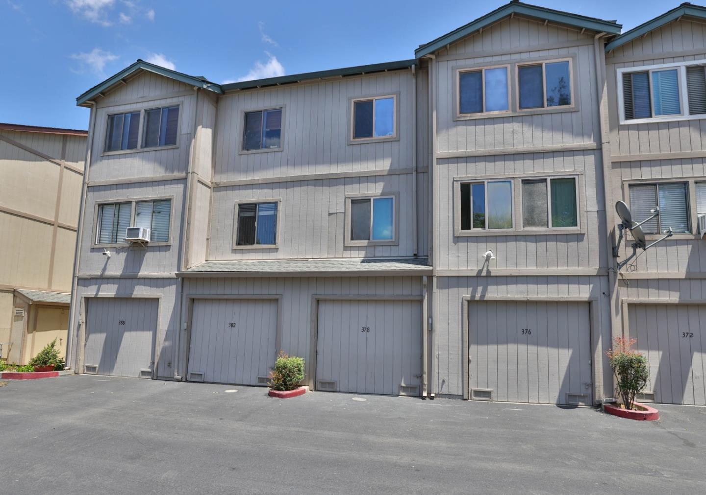 Property photo 28