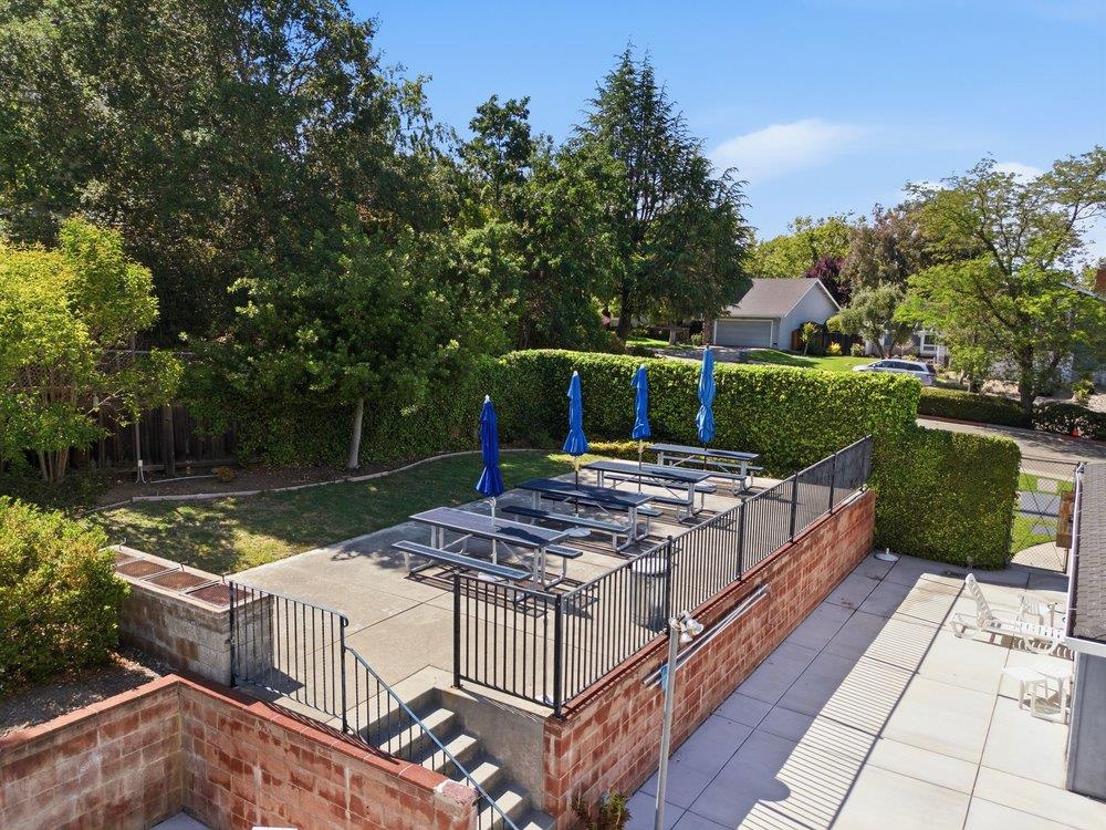 Property photo 43