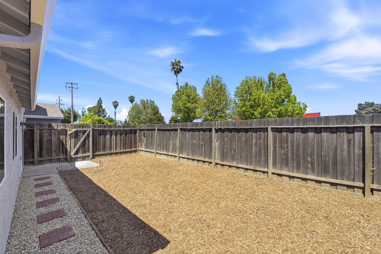 Property photo 45