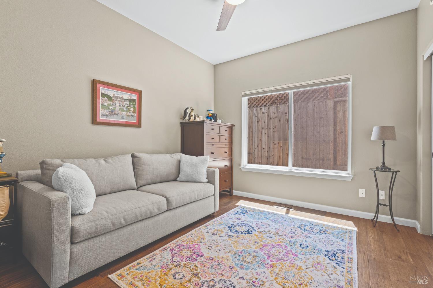 Property photo 31