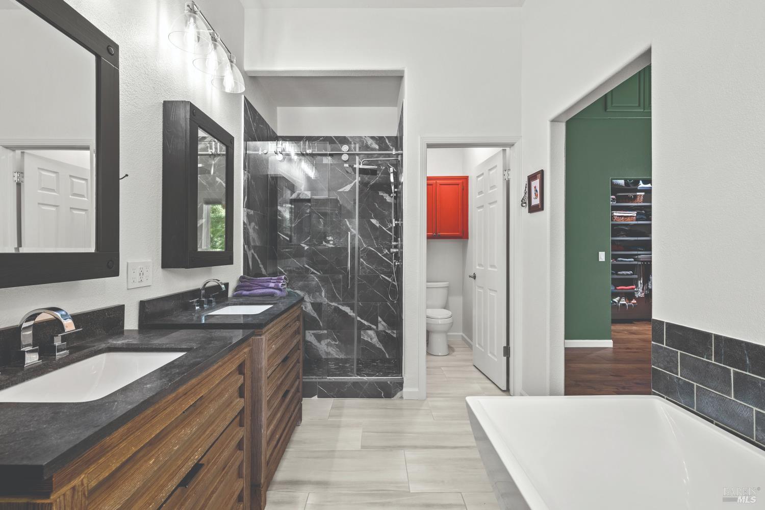 Property photo 40