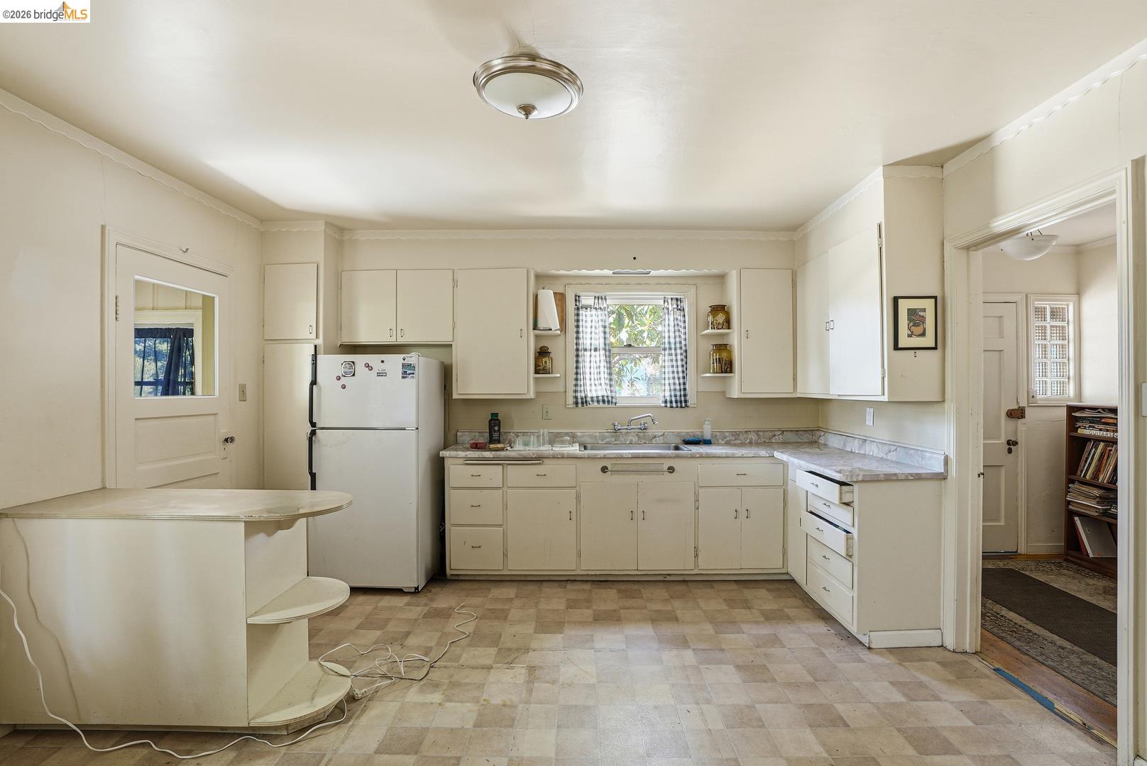 Property photo 28